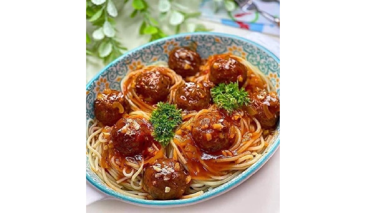 Gurih dan Juicy Banget! Resep Spaghetti Meatballs Ala Ikea Dijamin Bikin Kamu Ketagihan