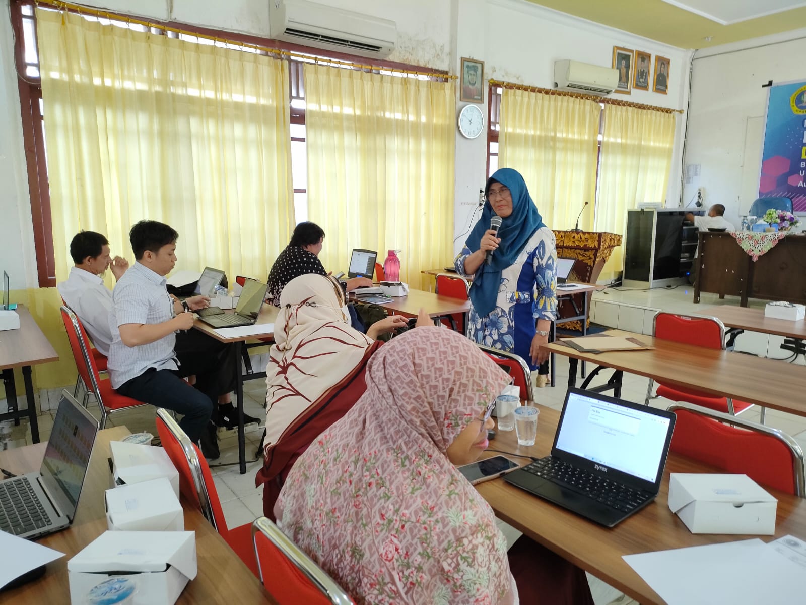  50 Dosen Universitas PGRI Palembang Ikuti Researcher Coaching