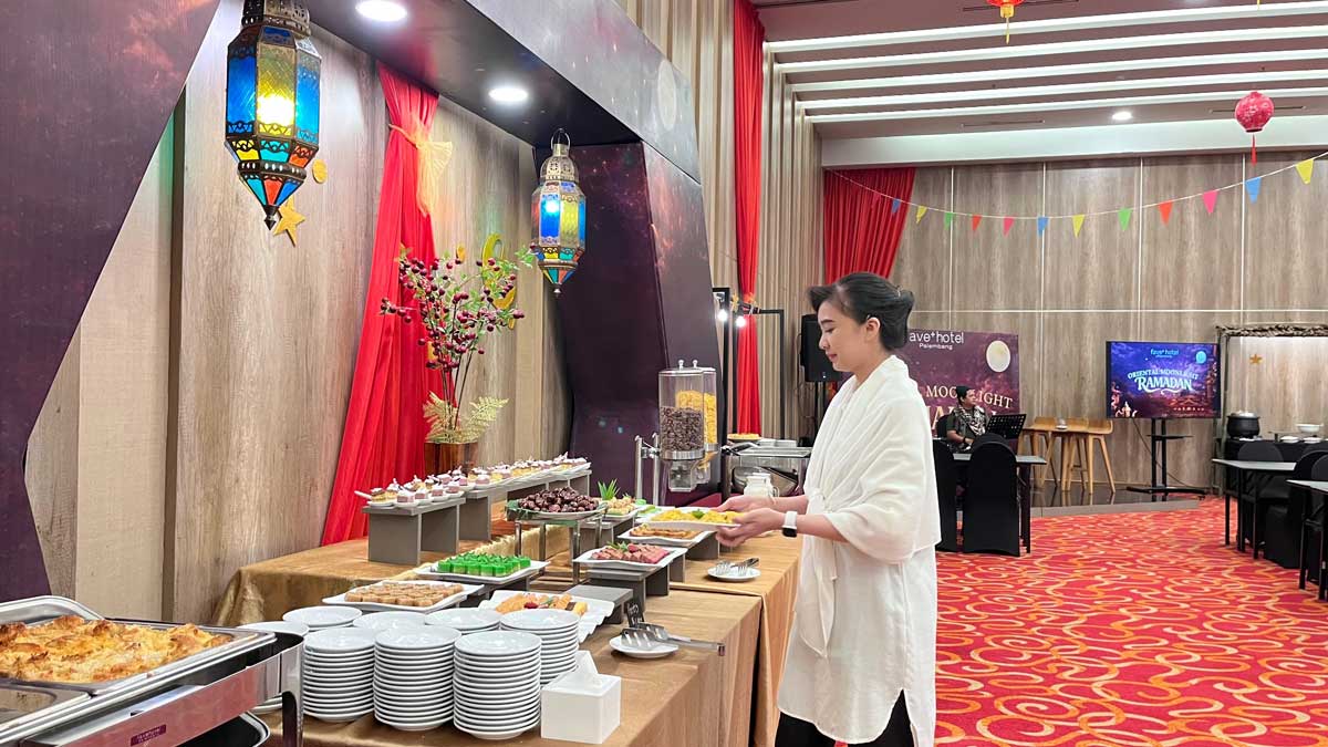 Bikin Nagih! Daftar Menu Autentik Timur Tengah hingga Palembang di Oriental Moonlight fave+ Hotel 
