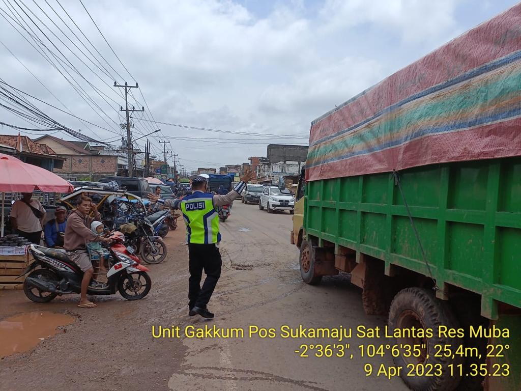 Atasi Kemacetan di Jalintim, Saltantas Muba Terjunkan 3 Anggota