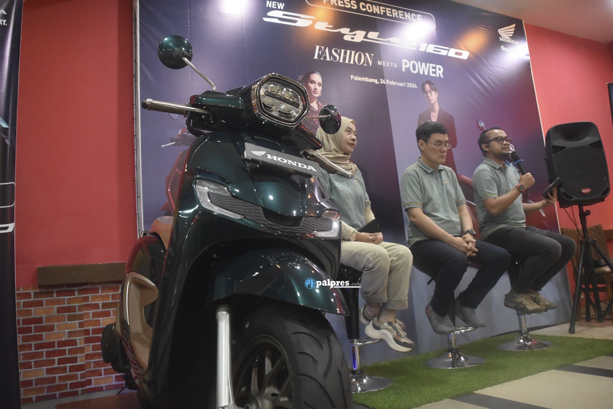 Skutik Fashionable Honda Stylo 160 Resmi Mengaspal di Palembang, Wujudkan Pengalaman Berkendara yang Berkelas