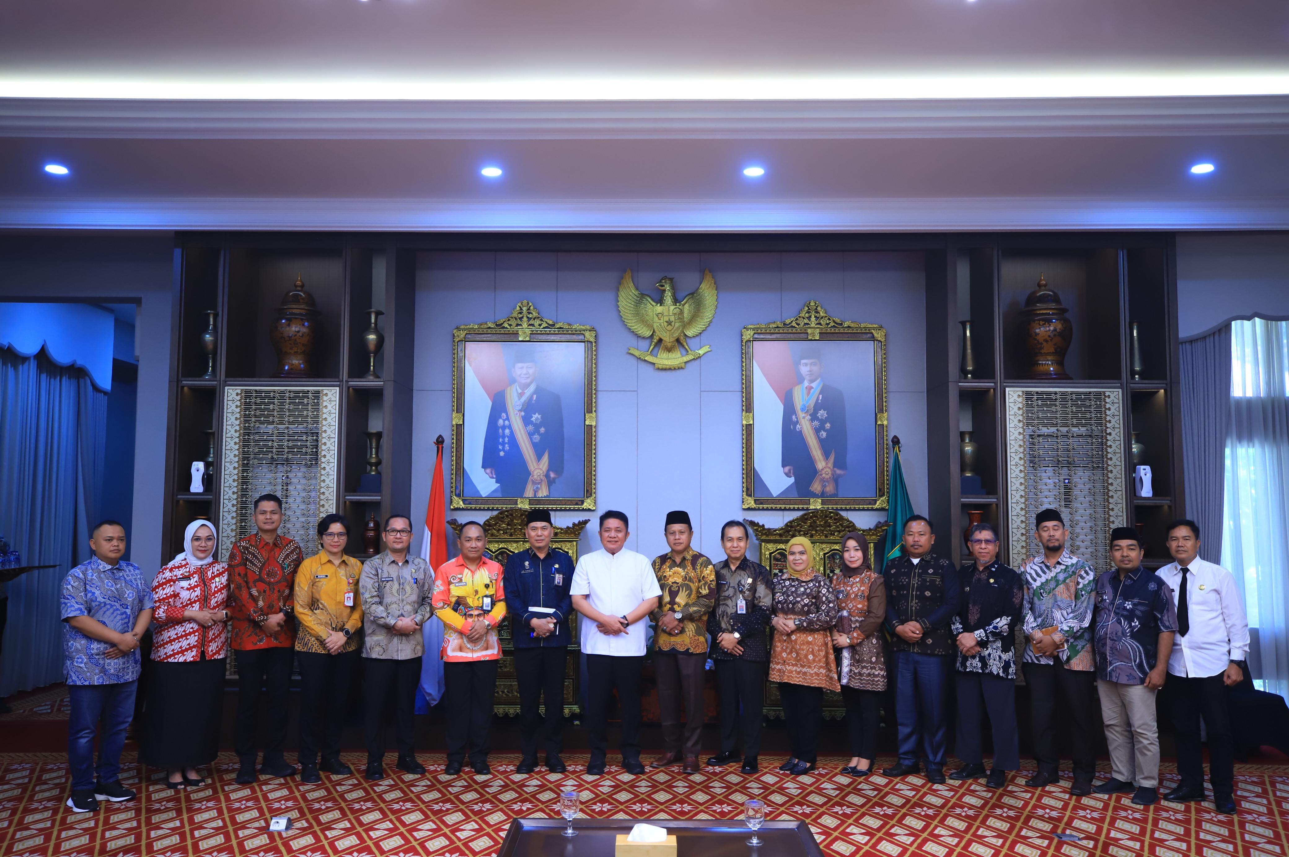 Gubernur Herman Deru Lepas 10 Agen Perdamaian Sumsel ke Ajang Nasional