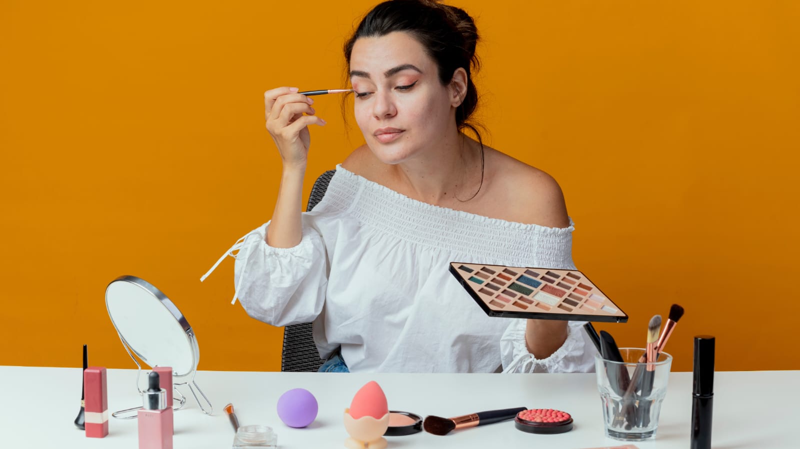 Bingung Mulai Makeup Darimana? Ini Dia 10 Langkah Makeup Bagi Pemula