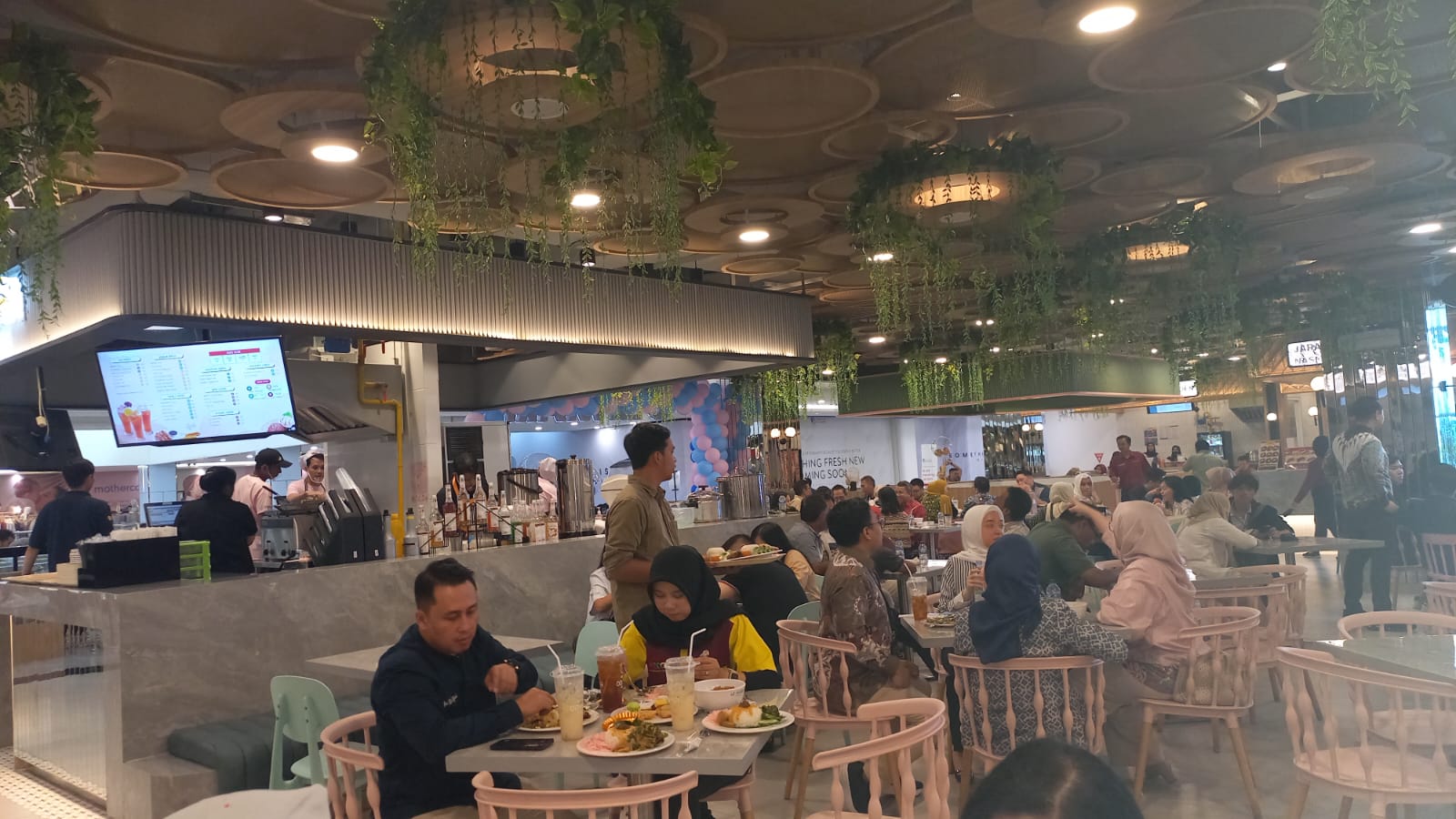 Terbaru di PIM, Le Markt Sajikan Kuliner Lokal Legendaris, Rasa Enak Harga Terjangkau