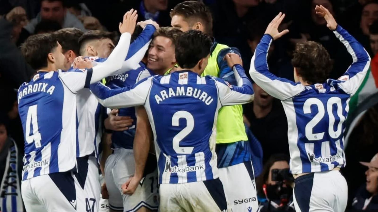 Real Sociedad 2-1 Barcelona: 10 Pemain Tuan Rumah Pukul Telak Pemimpin LaLiga 