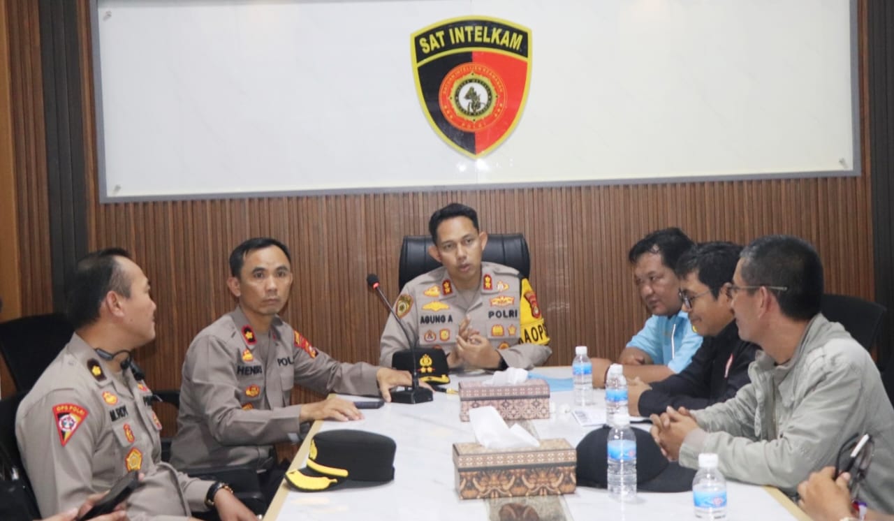 Kapolres Musi Rawas Sambut Langsung Audiensi LSM Jurnalis Bersatu 