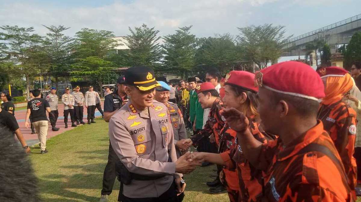 Kompak! Ratusan Anggota Ormas dan Ojol Bersatu di Apel Sabuk Kamtibmas Polrestabes Palembang