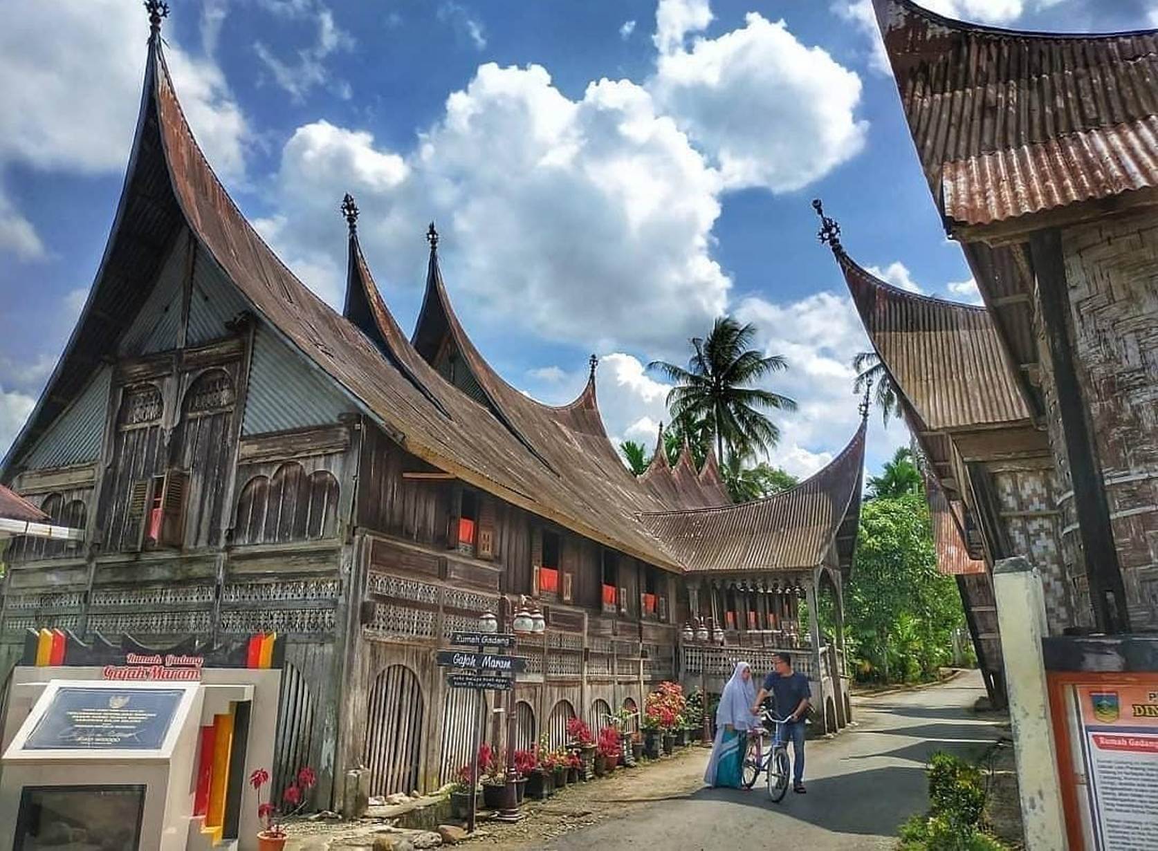 Jangan Gak Tau Orang Minang Ya! Inilah Beberapa Fakta Menarik Rumah Gadang di Sumatera Barat