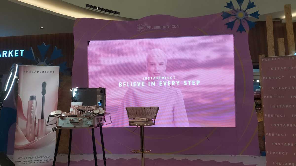 Instaperfect Tampil Memukau di Palembang Icon, Hadirkan Beauty Demo Bertema Korean Look