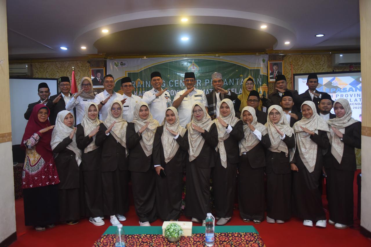 Sekda Sumsel Edward Candra Lepas 22 Qori dan Qoriah Terbaik Menuju STQH Nasional 2025 di Sulawesi Tenggara