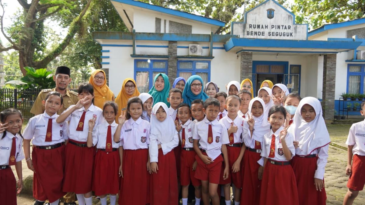 PPDB 2024: Siswa SD Dapat Seragam Sekolah Gratis, Ini Syaratnya