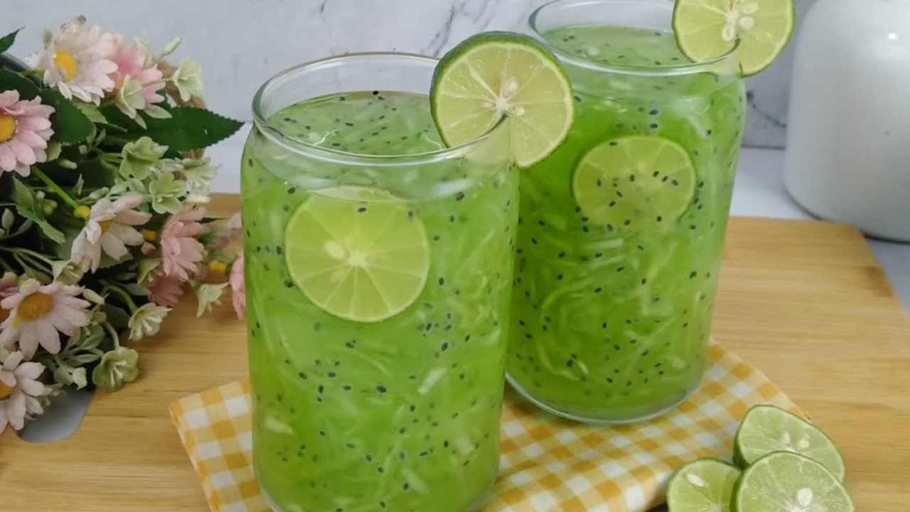 Segarnya Gak Nahan! Es Timun Selasih Ini Bikin Berbuka Puasa Makin Nikmat