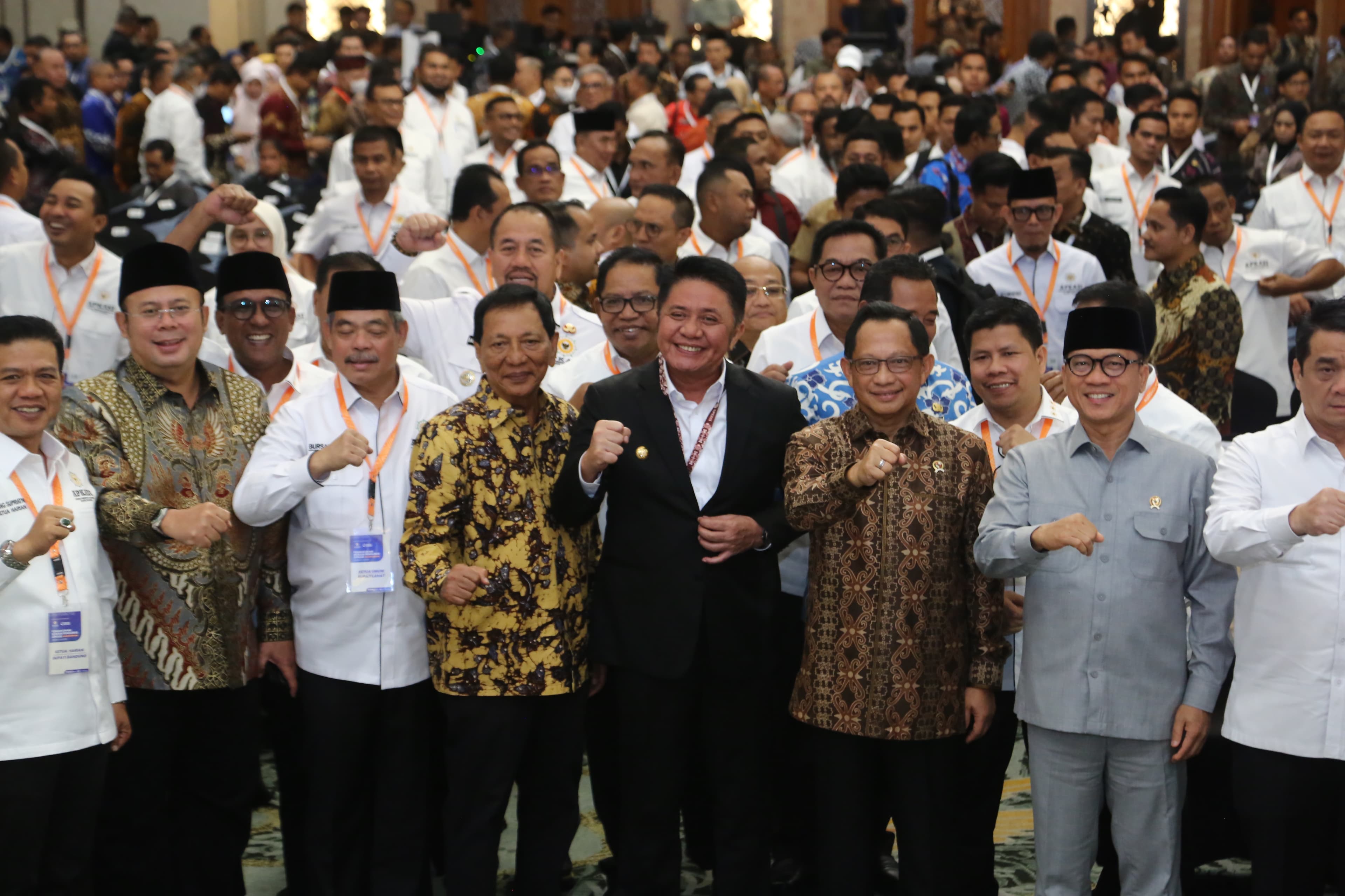 Gubernur Herman Deru Hadiri Pelantikan APKASI Periode 2025–2030, Tegaskan Sinergi Daerah-Pusat Kian Solid