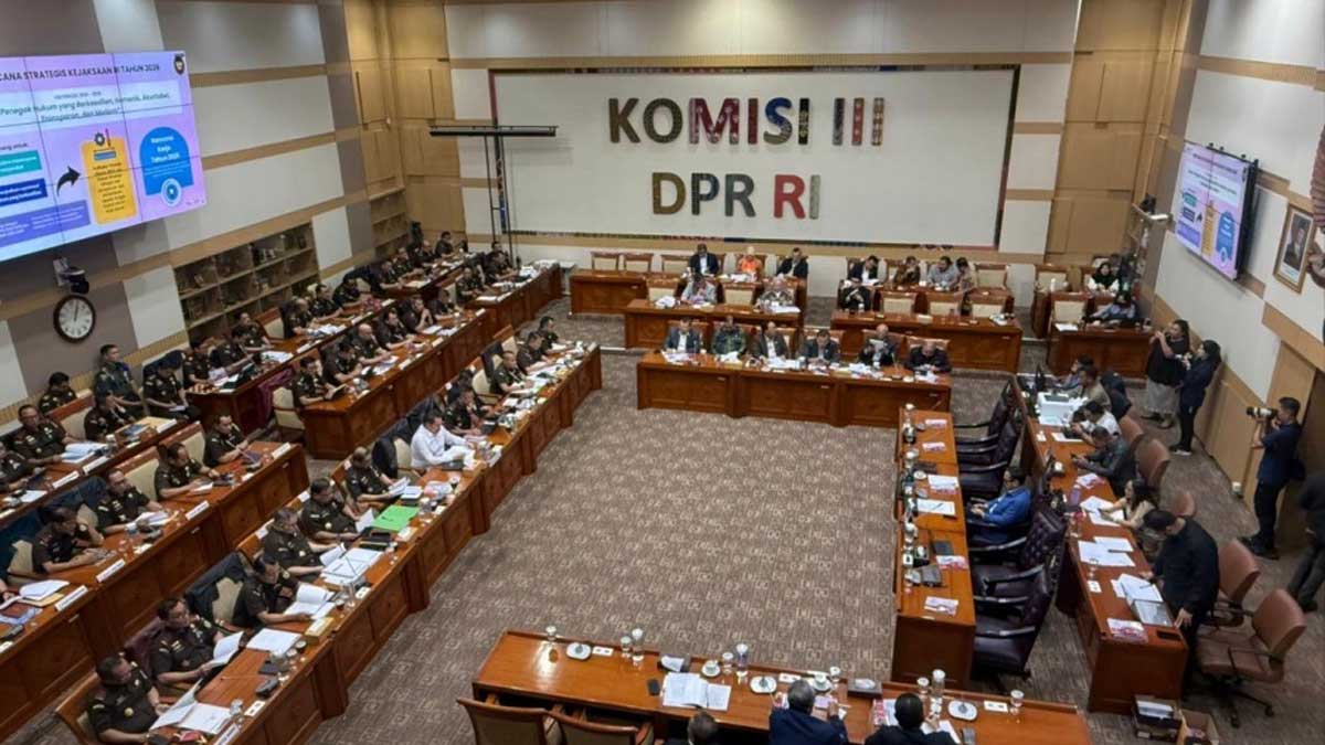 Kajati Sumsel Dr. Ketut Sumedana Hadiri Rapat Komisi III DPR RI