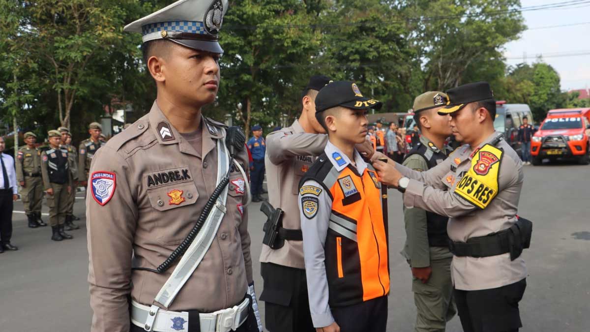 Penyematan Pita di Pemda Lahat Tandai Dimulainya Pengamanan Ketat Arus Mudik 2026
