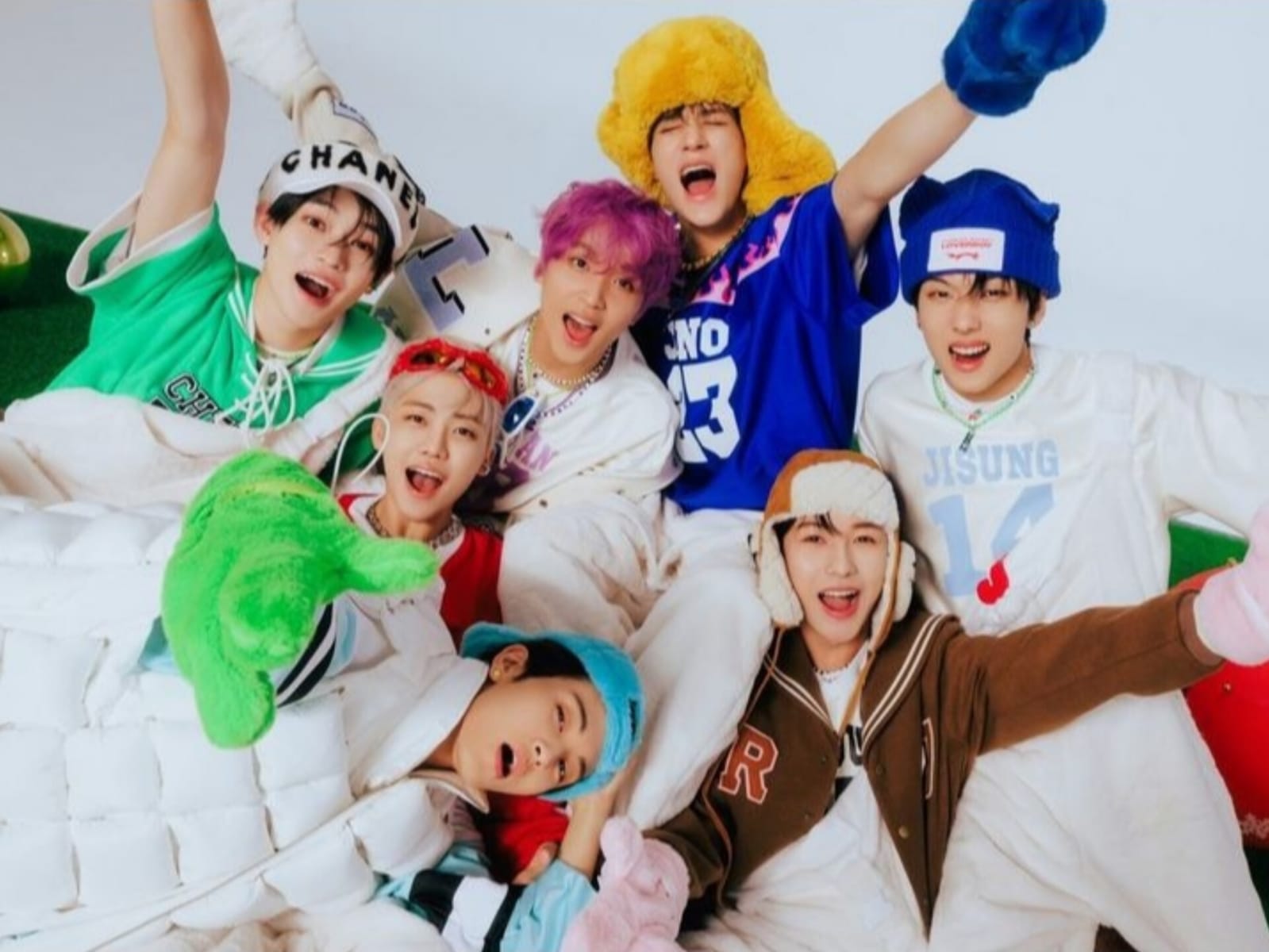 Lirik dan Terjemahan Lagu ‘Candy’ – NCT Dream