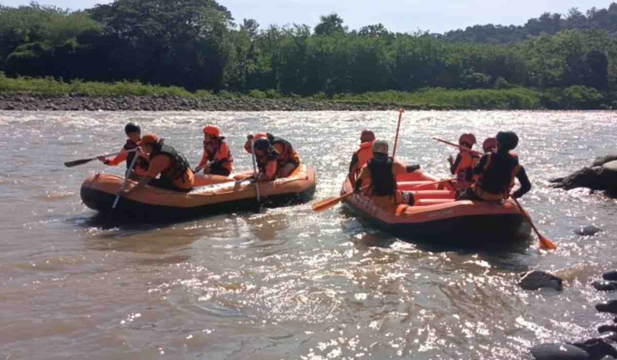 Kakek Pencari Batu Sungai Tenggelam di Sungai Lematang Lahat, Basarnas Palembang Lakukan Pencarian