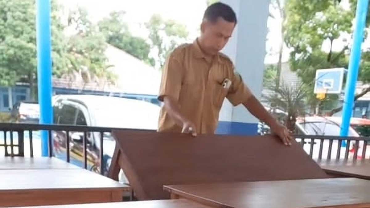 SMAN 2 Lahat Berbenah! 60 Meja Belajar Baru Siap Manjakan Siswa, Ini Pesan Kepsek