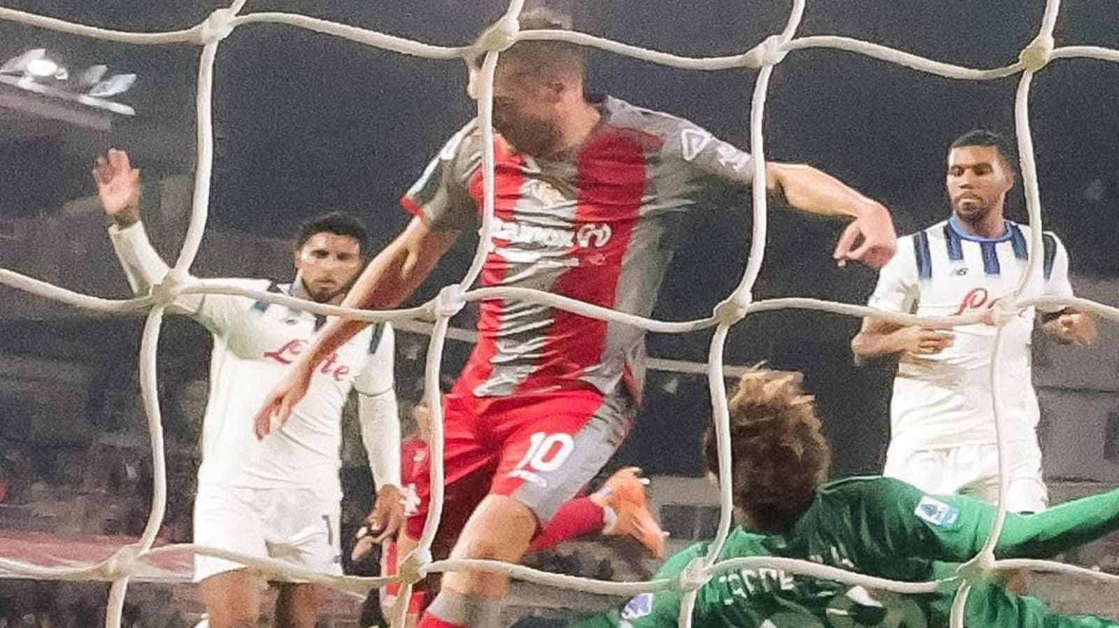 Pemain Veteran Liga Inggris Mencetak Sejarah di Serie A Sebagai Pemain Terbaik Bulan November