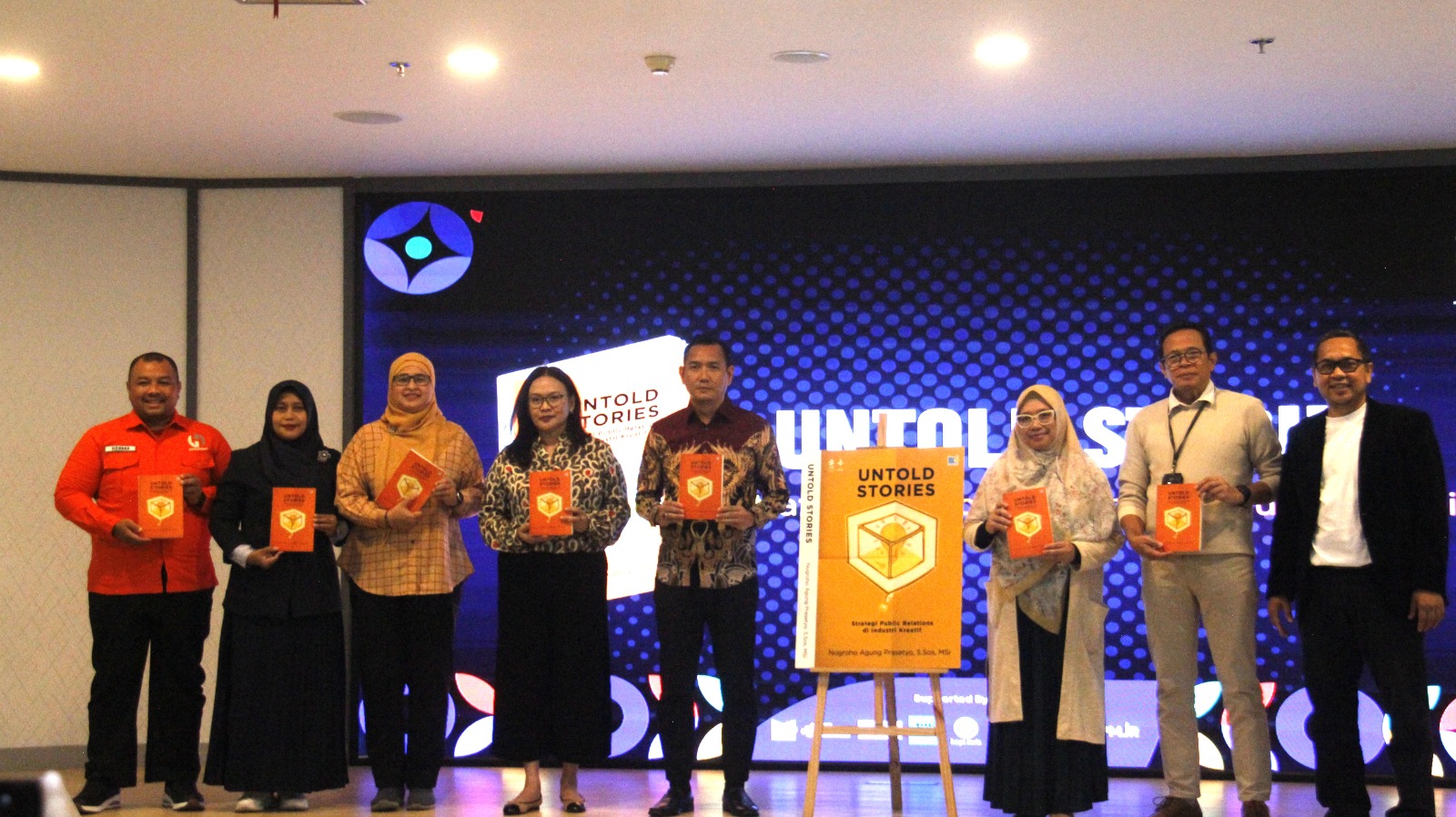 Buku Untold Stories Strategi Public Relations di Industri Kreatif, Ungkap Sisi Manusiawi Komunikasi Publik