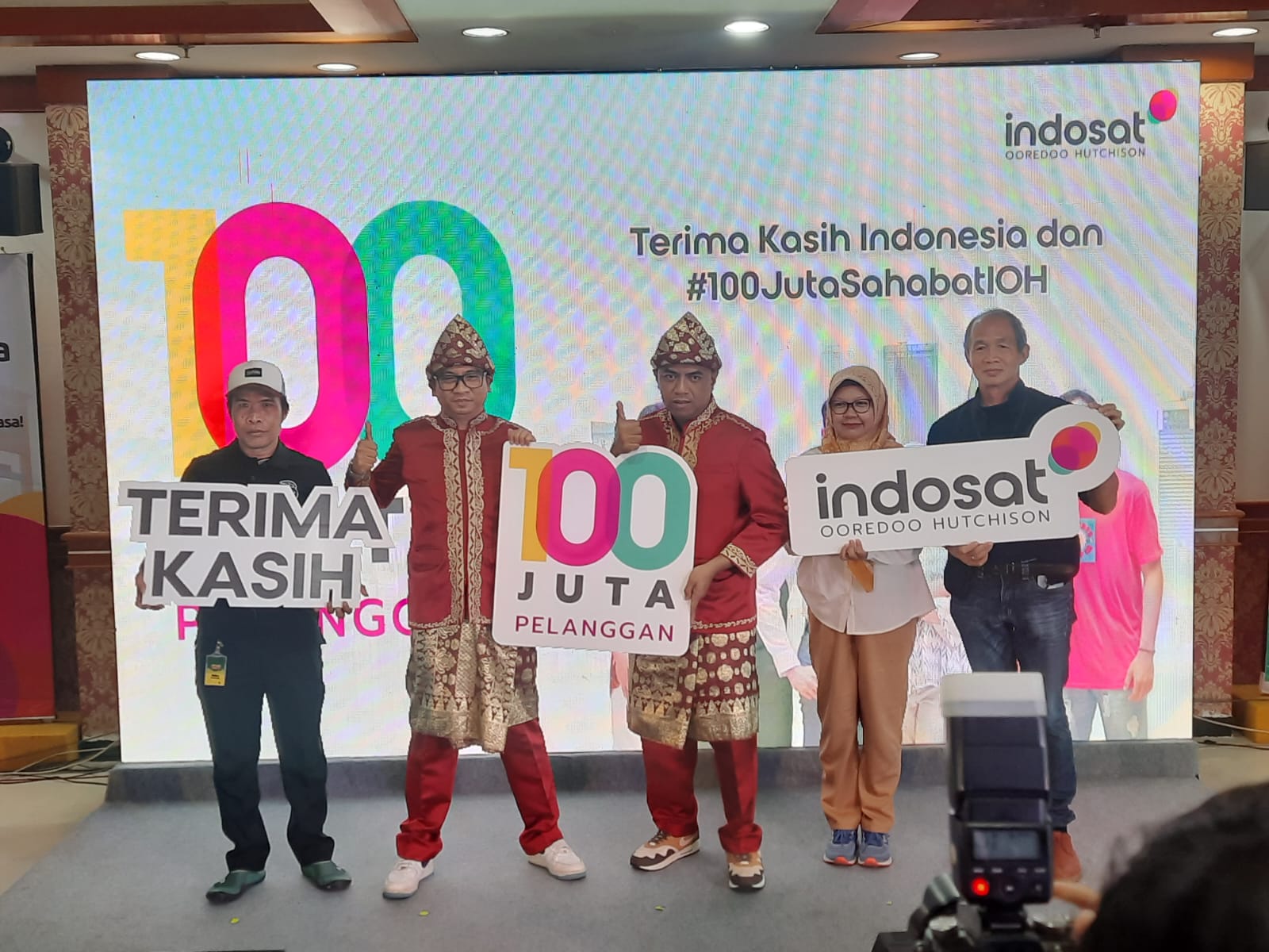 Rayakan 100 juta Pelanggan IOH, Ada Promo Spesial Paket Data 100 GB Seharga Rp100 Ribu