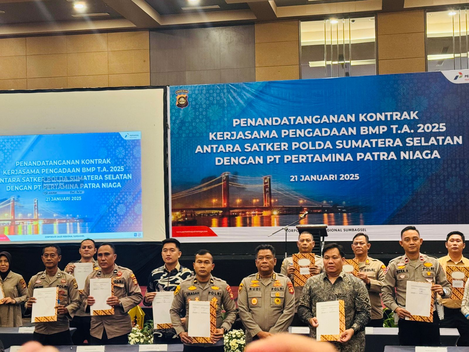 Kepala Biro Logisitik Polda Sumsel dan PT Pertamina Patra Niaga Tandatangani Kontrak Kerjasama Pengadaan BMP