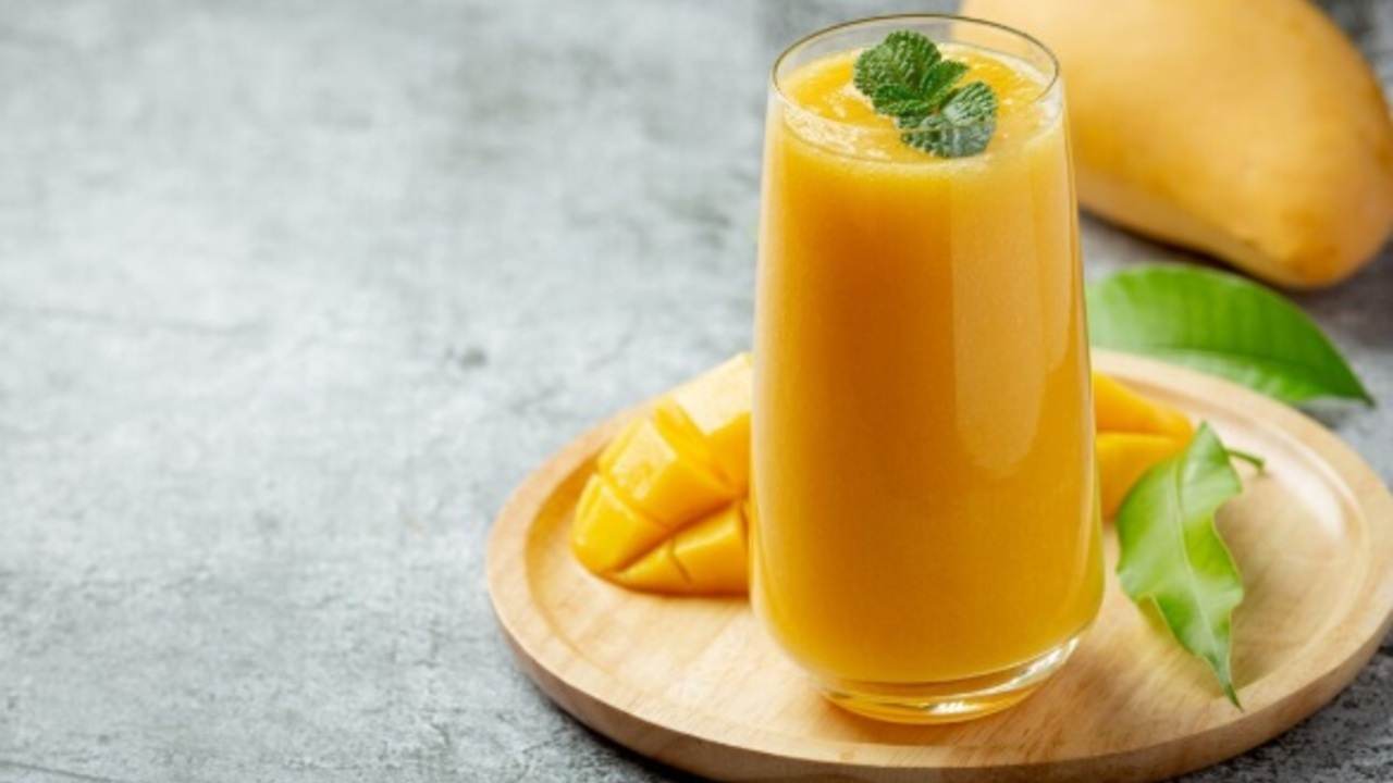 Segarnya Bikin Nagih! Jus Mangga Jadi Minuman Favorit untuk Buka Puasa
