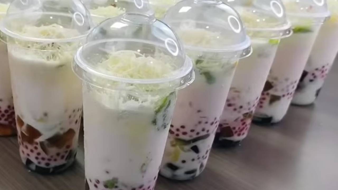 Tak Pernah Gagal! Es Cendol Selalu Jadi Andalan Saat Buka Puasa, Ini Alasannya