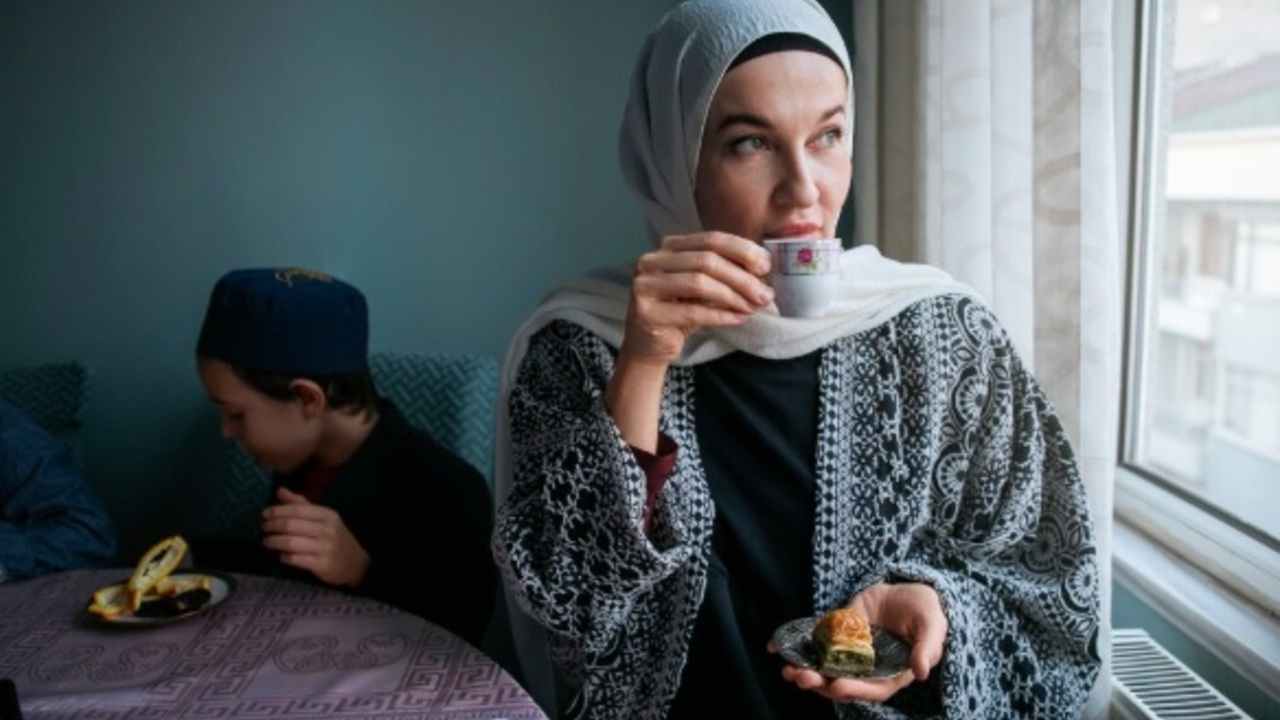 Banyak yang Belum Tahu, Ini 6 Manfaat Minum Teh Panas Saat Berbuka Puasa