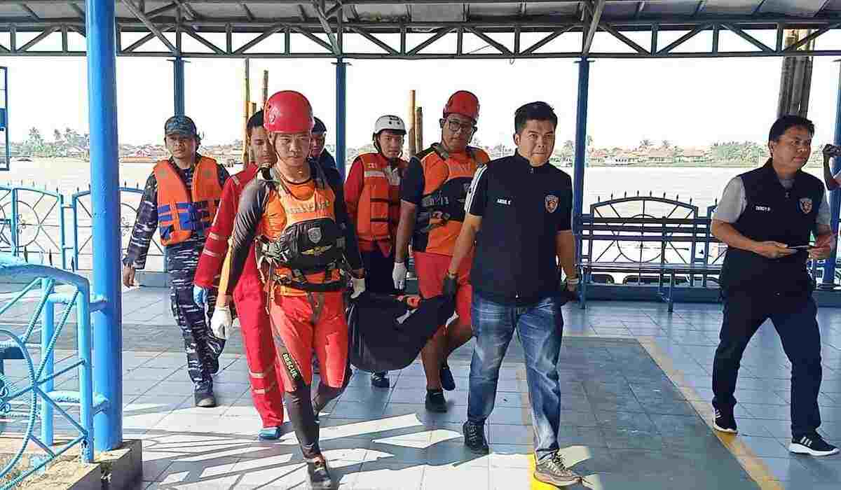 Warga Purbalingga yang Tenggelam saat Perbaiki Jembatan Ogan I Palembang, Ditemukan Tim SAR Gabungan  
