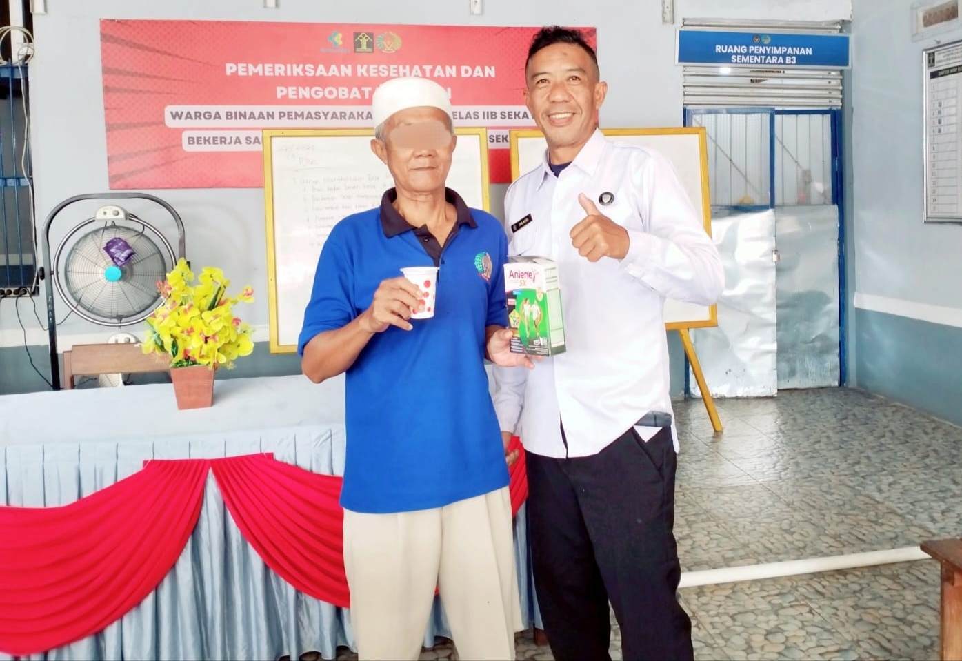 Lapas Sekayu Berikan Susu Bagi Puluhan Warga Binaan Lansia