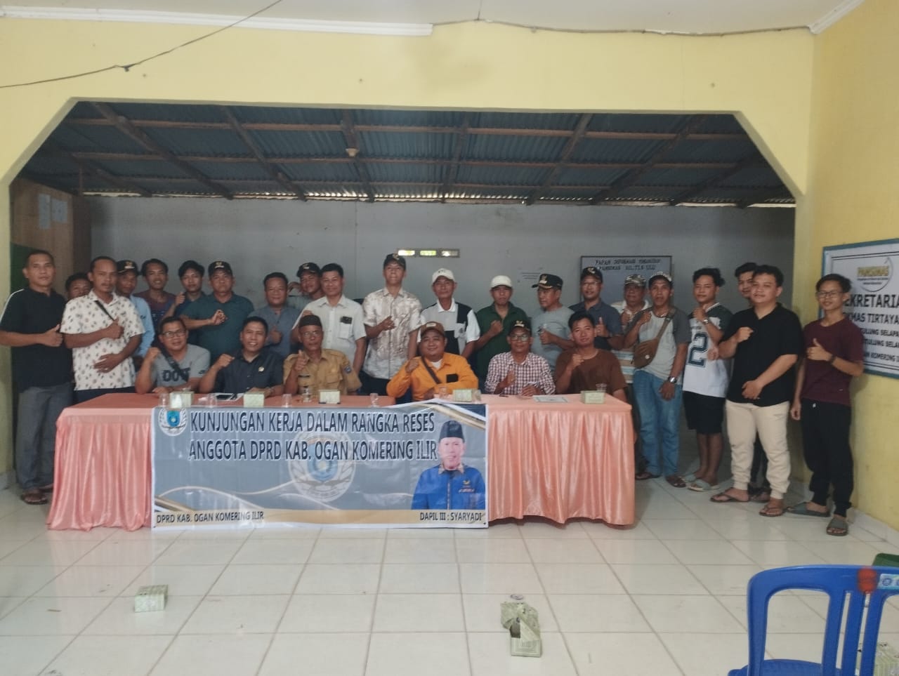 Warga Tulung Selapan Minta Perbaikan Jalan Poros, Syaryadi: Insya Allah Usulan Kita Sampaikan ke Bupati OKI