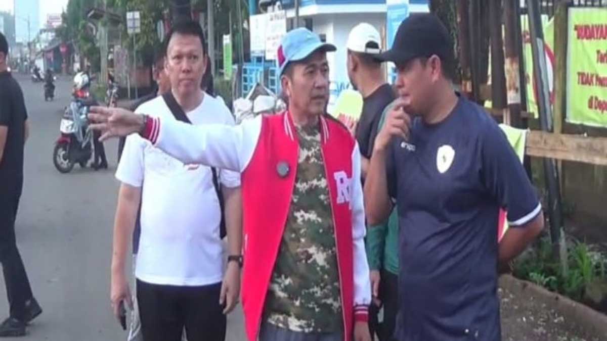Ratu Dewa Jalan Kaki Tinjau Wajah Kota Palembang, Fokus Perbaikan Drainase dan Kemacetan