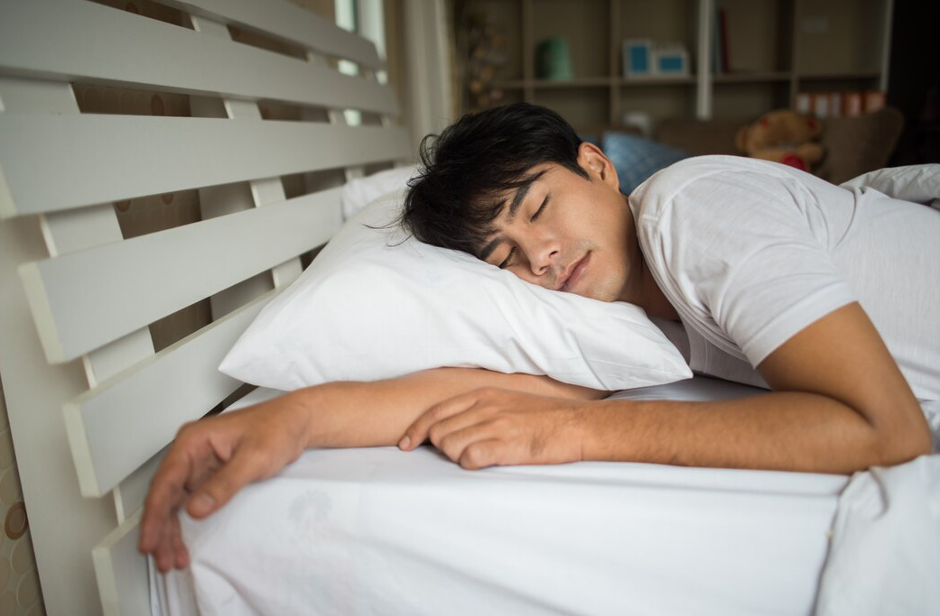 20 Cara Mendapatkan Tidur Berkualitas di Malam Hari, Nomor 12 Penting Banget!