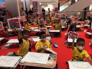175 Anak Beradu Kreativitas di Ajang Coloring and English Competition Sabita Art