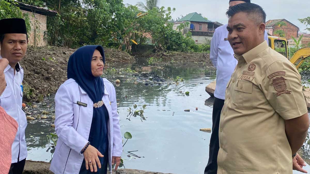 GERCEP! Sekda Palembang Aprizal Mulai Normalisasi Kolam Retensi