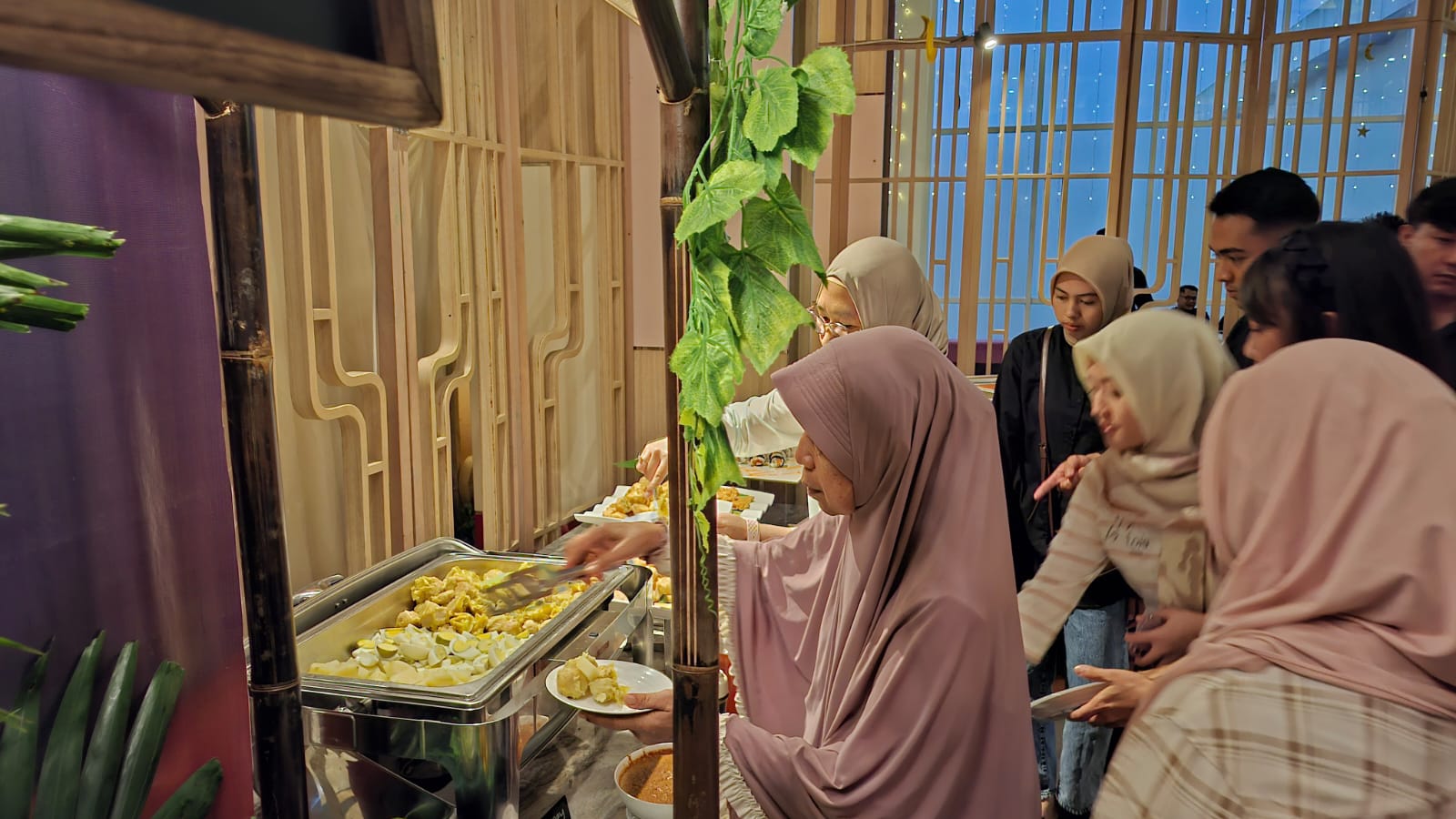 Nikmati Diskon Besar-besaran Berbuka Puasa di Favehotel Palembang