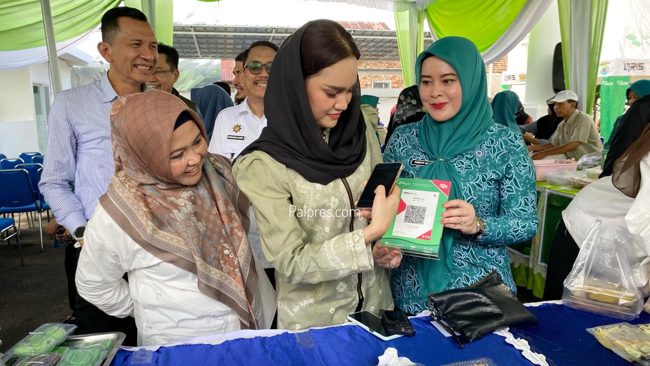 Belanja dengan QRIS BSB dapat Sembako Gratis, Yuk Kunjungi Pasar Bedug Ramadan Kecamatan Kemuning Palembang 