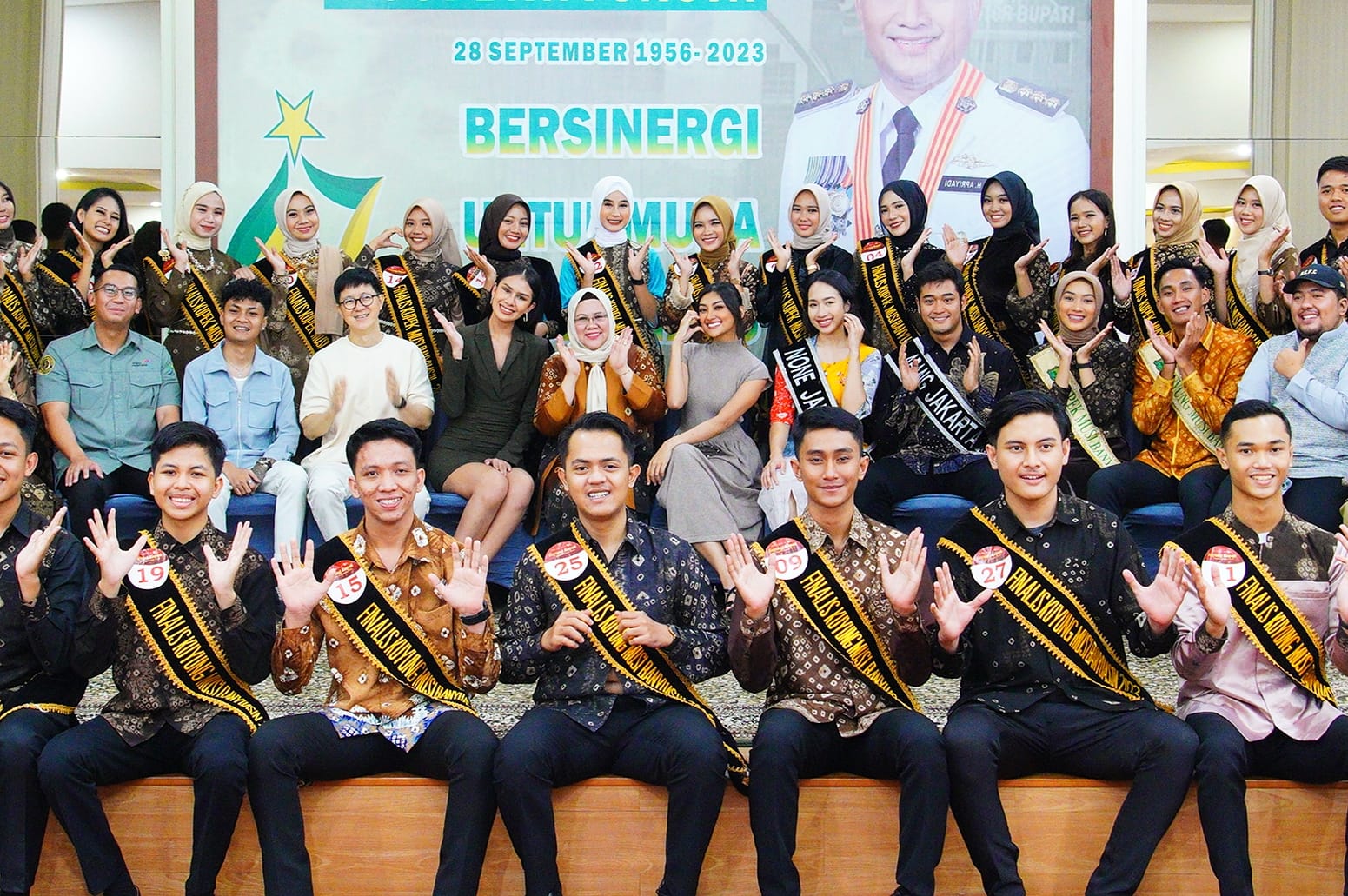 Puteri Indonesia Pariwisata dan Artis Ibukota Meriahkan Malam Grand Final Kuyung kupik Muba 2023