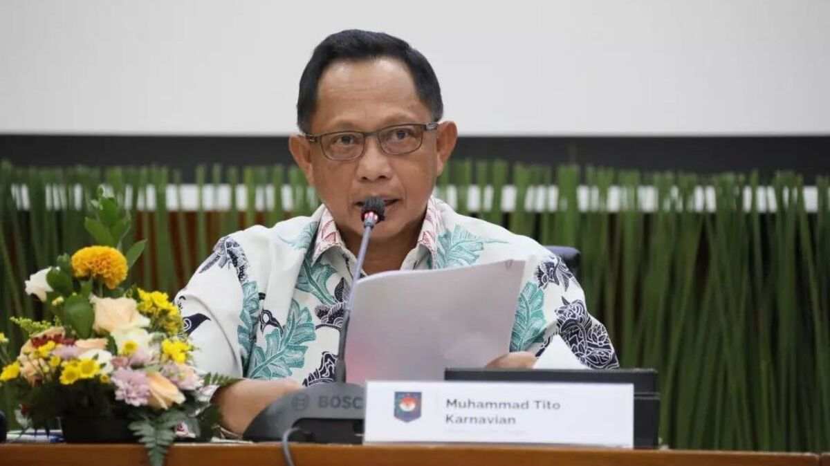 Mendagri Tito Karnavian Tegas Minta Pemda Salurkan THR dan Gaji Ke-13 Tahun Ini Tepat Waktu 