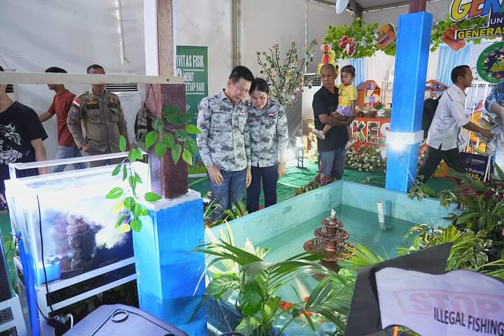  Ketua DPRD OI Soeharto Kunjungi Stan-stan Ogan Ilir Expo