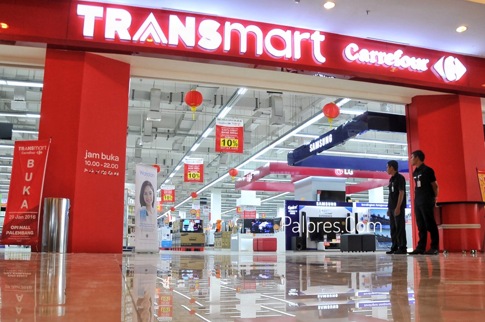 Hanya Satu Hari! Besok Transmart Full Day Sale Diskon 50 Persen Ditambah 20 Persen