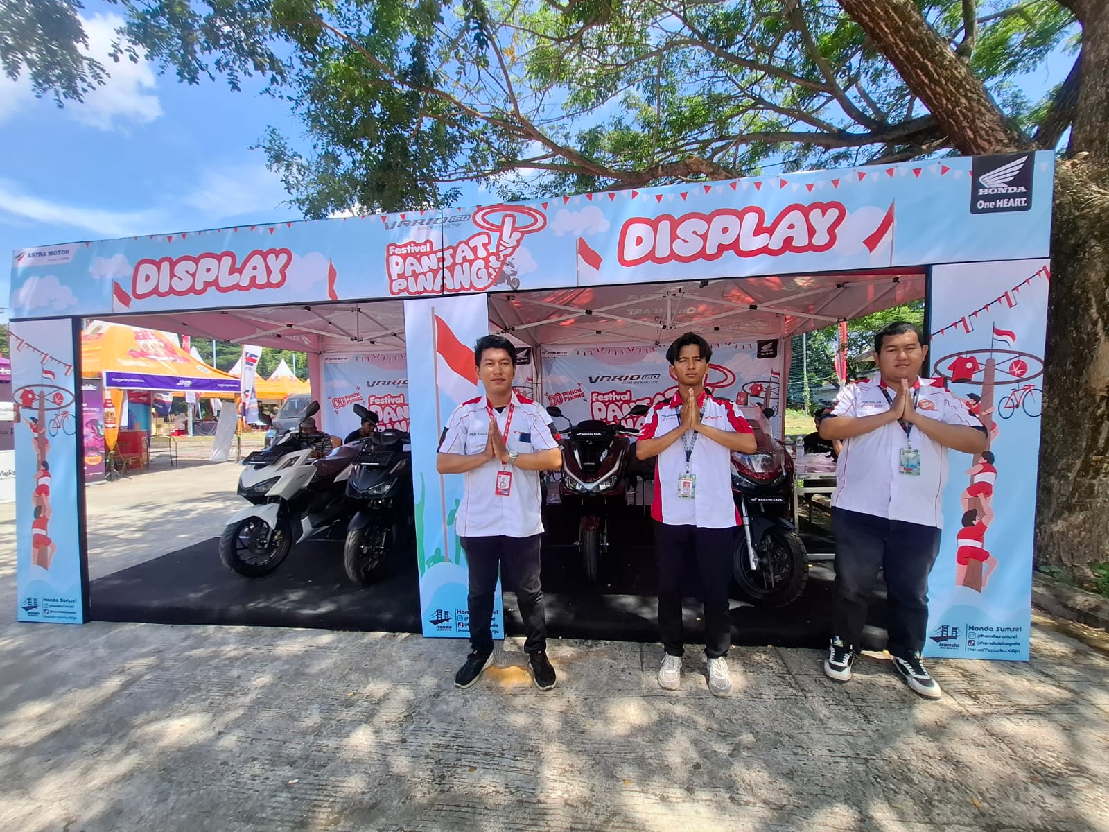 Honda Motor Semarakkan Festival Panjat Pinang, Siapkan Promo Spesial Hari Kemerdekaan