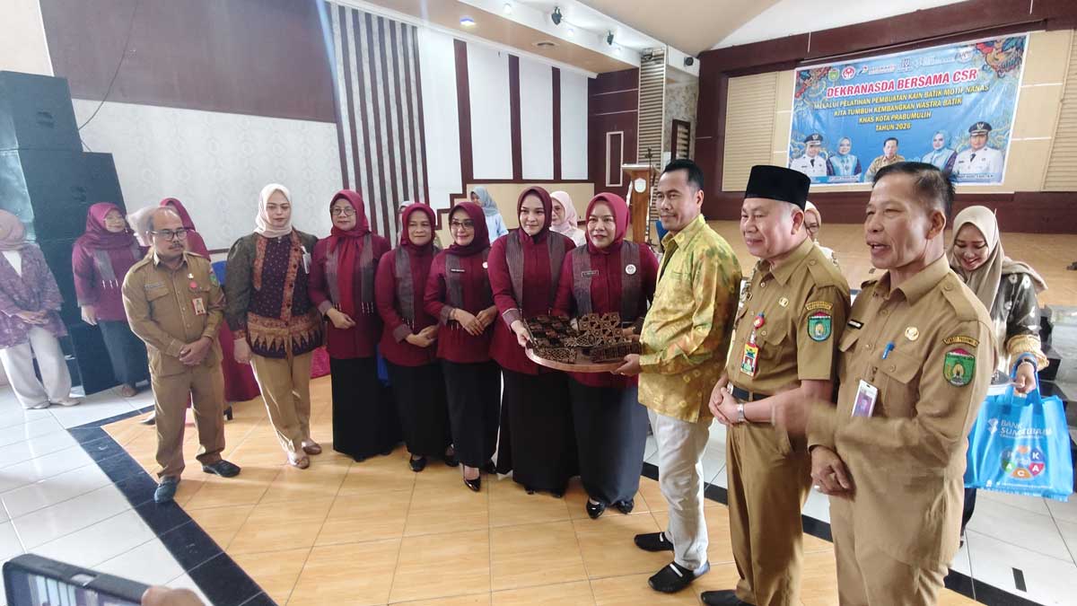 Batik Nanas Prabumulih Go Professional! Datangkan Langsung Pakar Batik dari Pekalongan