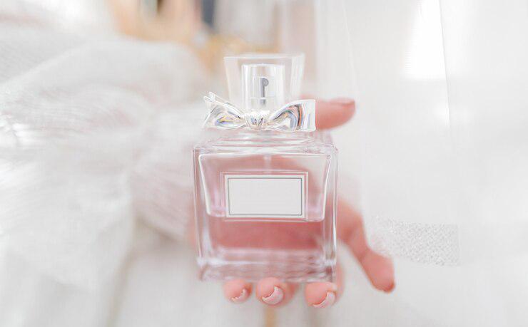 Rekomendasi 6 Merk Parfum Terwangi di Indomaret! Harganya Murah Tapi Wanginya Tahan Lama