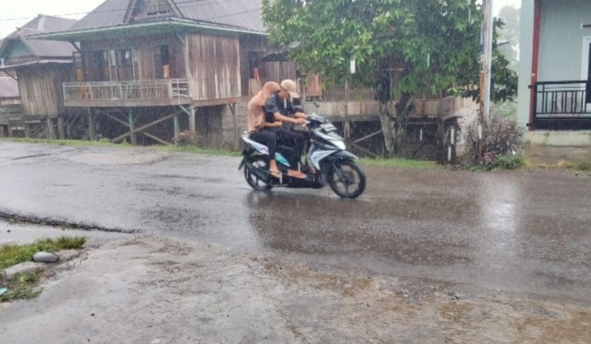 Prakiraan Cuaca BMKG, Kamis 8 Februari 2024, Pulau Jawa dan Kalimantan Didominasi Hujan