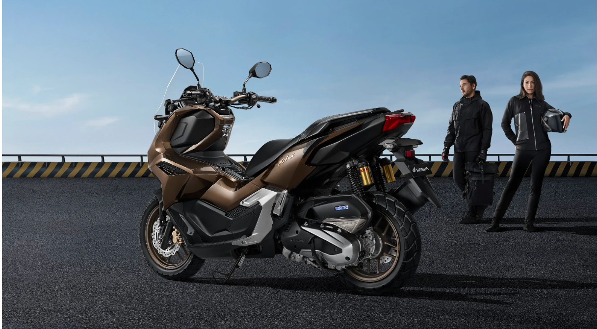 Ini Fitur Lengkap Skutik Premium New Honda ADV160, Mesin Powerful Tetap Hemat Bahan Bakar