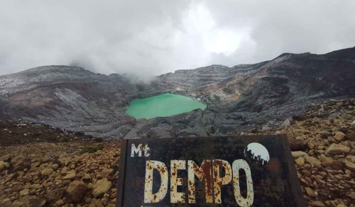 Bikin Merinding! Kisah Mistis Ini Dialami 5 Orang Pendaki Gunung Dempo, yang Penakut Jangan Baca