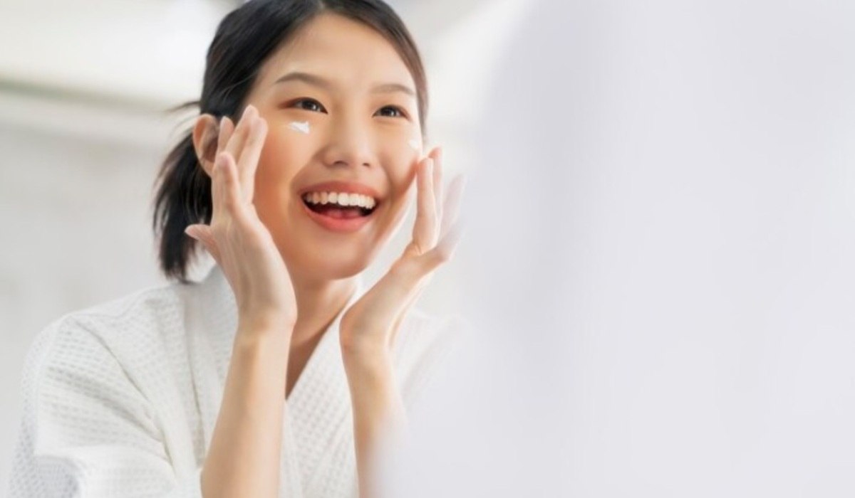  6 Serum Ampoule Terbaik Bikin Wajah Glowing Seperti Orang Korea, Nomor 5 Multifungsi