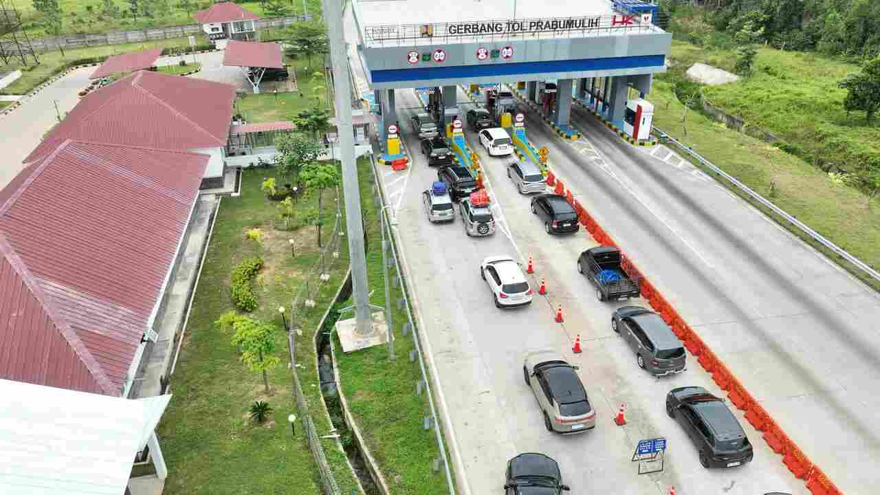Update Arus Mudik 3 April 2025, Jalan Tol Trans Sumatera Dilintasi 173.571 Kendaraan